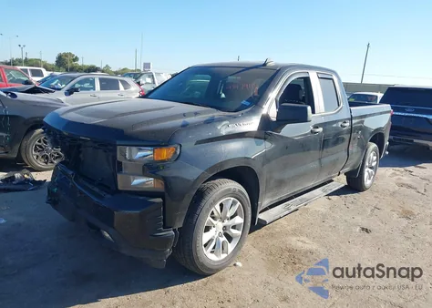 2021 Chevrolet Silverado 1500 2Wd Standard Bed Custom z USA, uszkodzony, nr VIN 1GCRWBEH0MZ125419